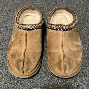 Women’s Tasman Ugg Slippers size 6
